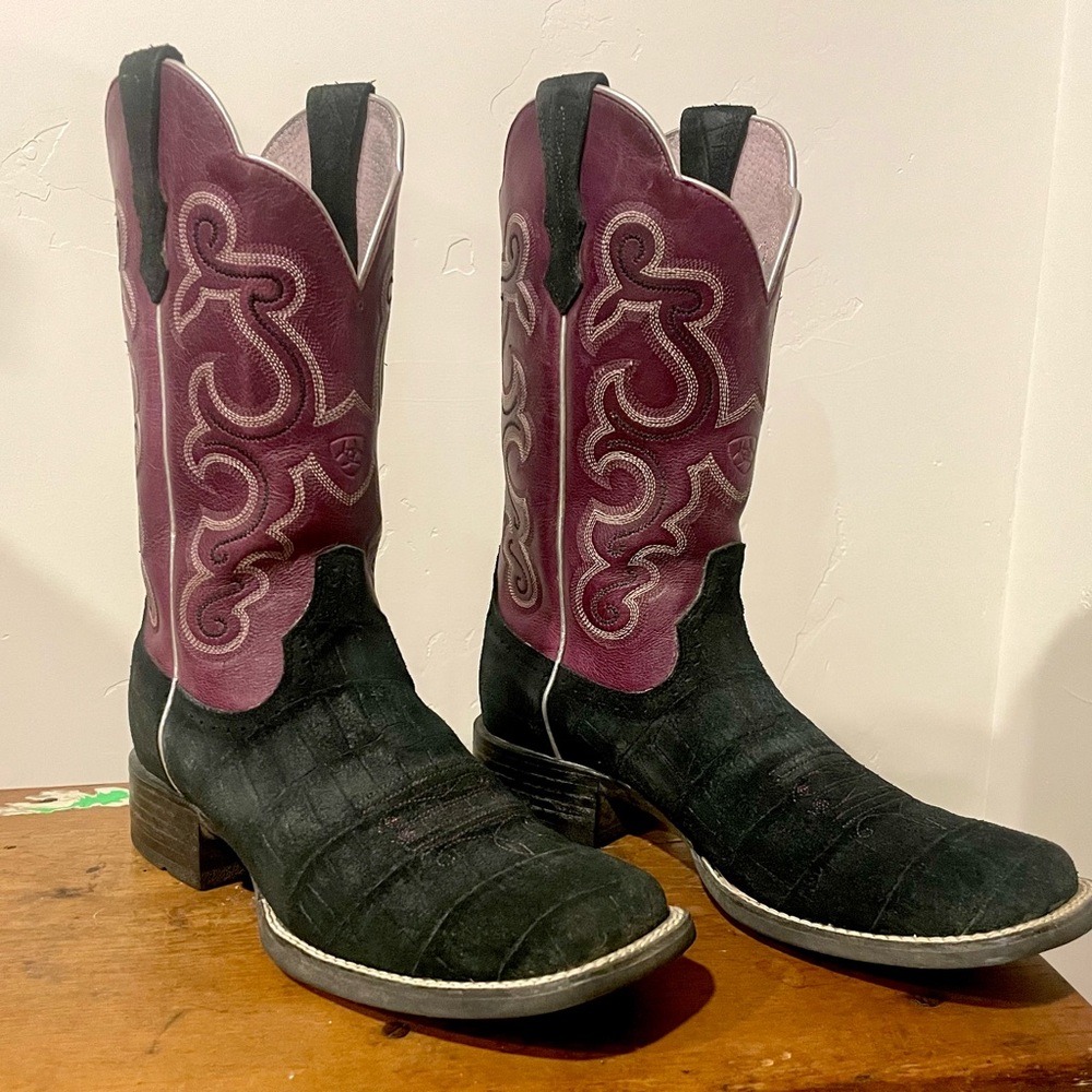 Ariat Women’s QuickDraw Black and Purple Western Boot.